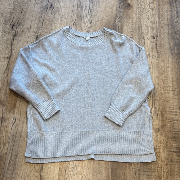 aerie Sweaters - Aerie Light Gray Women's Crew Neck Sweater